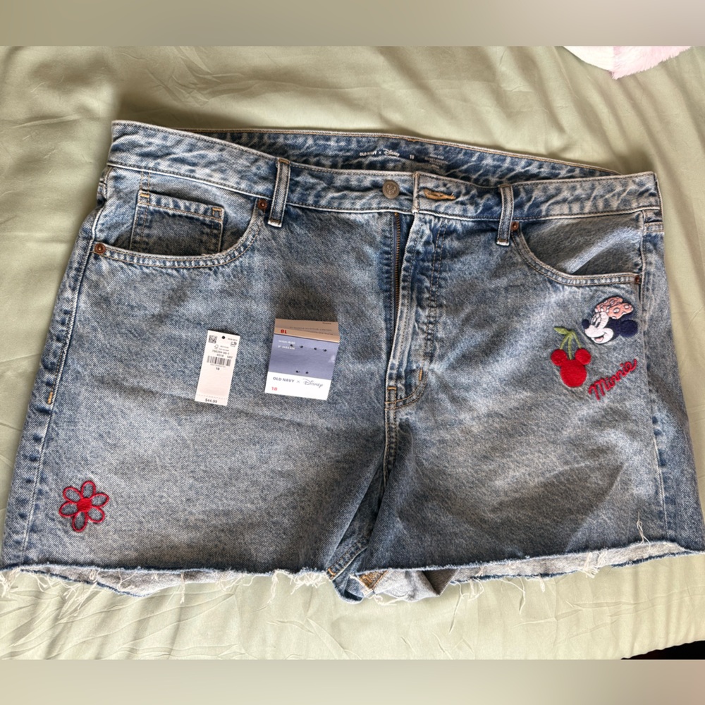 Old Navy x Disney© High-Waisted OG Jean Cut-Off Shorts -- 3-inch inseam